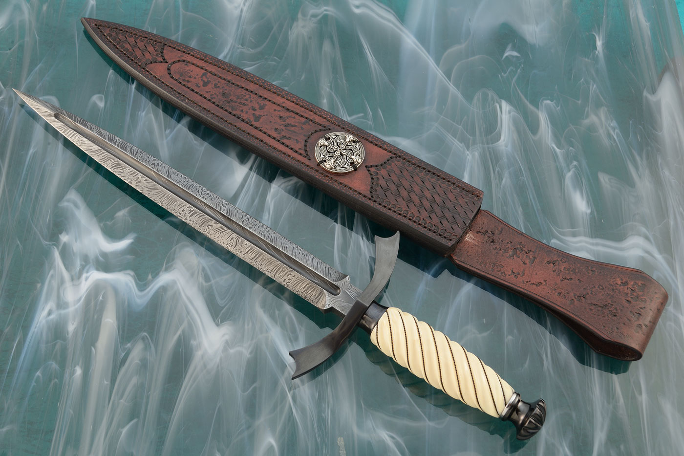 Feather Damascus Quillion Dagger