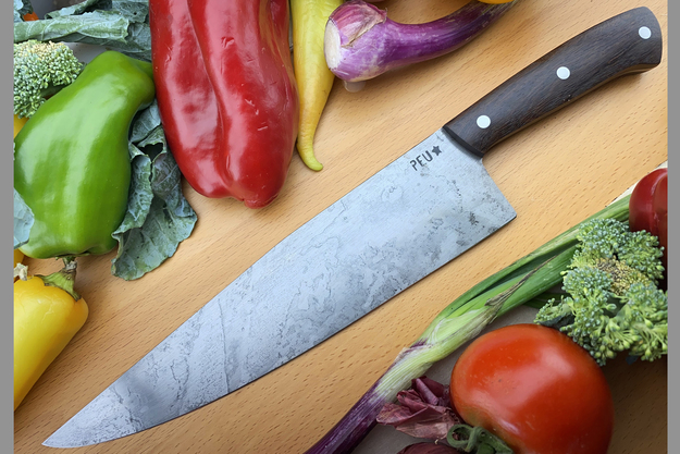 Chef's Knife (Cocinero 230mm) with Lignum Vitae and O2 Carbon Steel