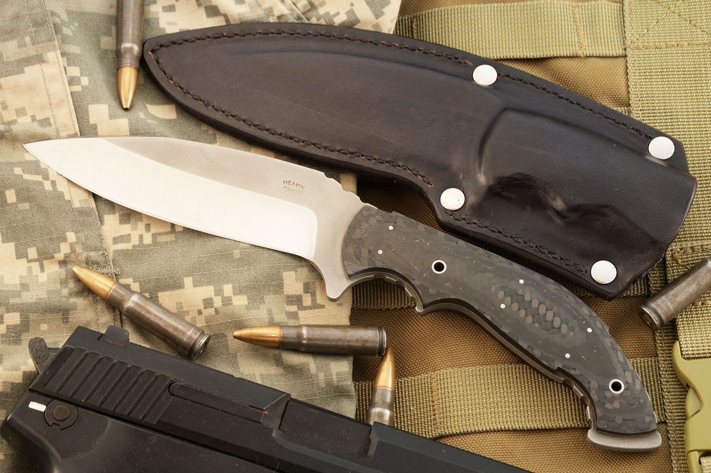 Tactical Utility Knife with Carbon Fiber