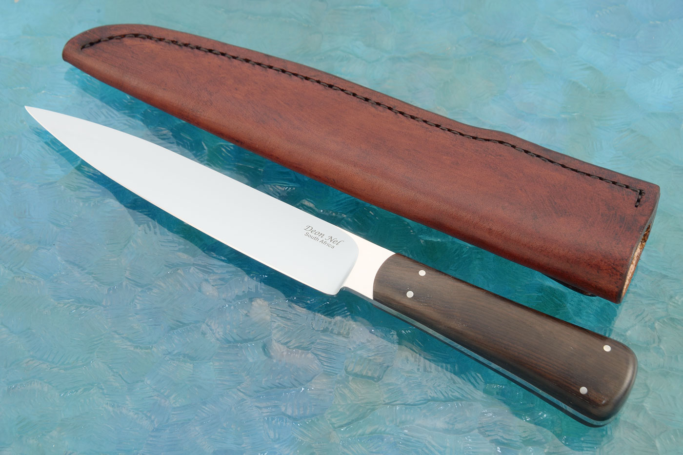 Wolhuter Lion Knife with Red Bushwillow