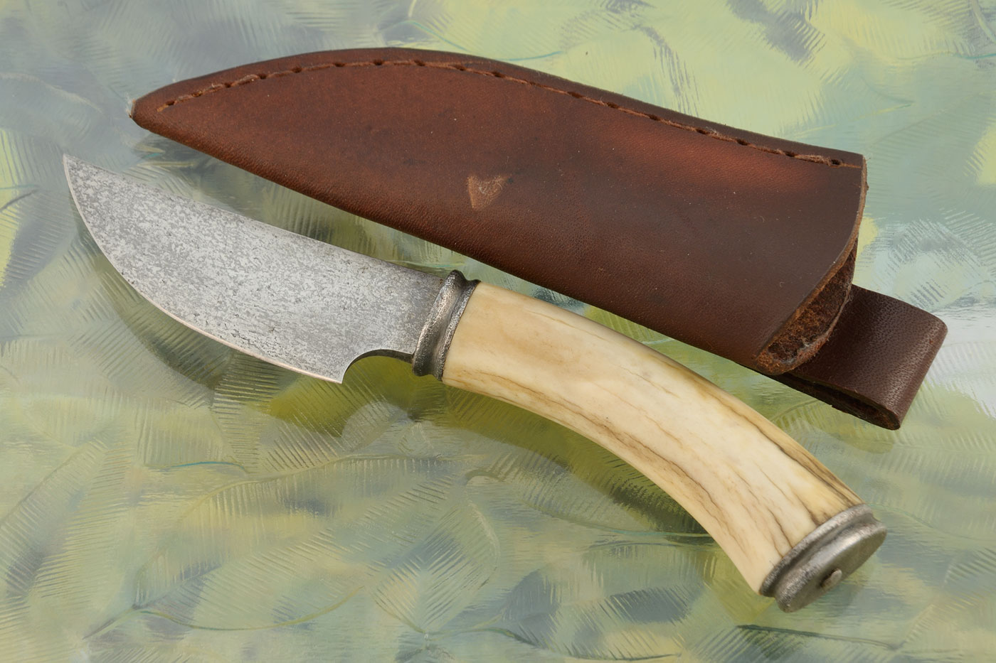 Skinner with Deer Antler