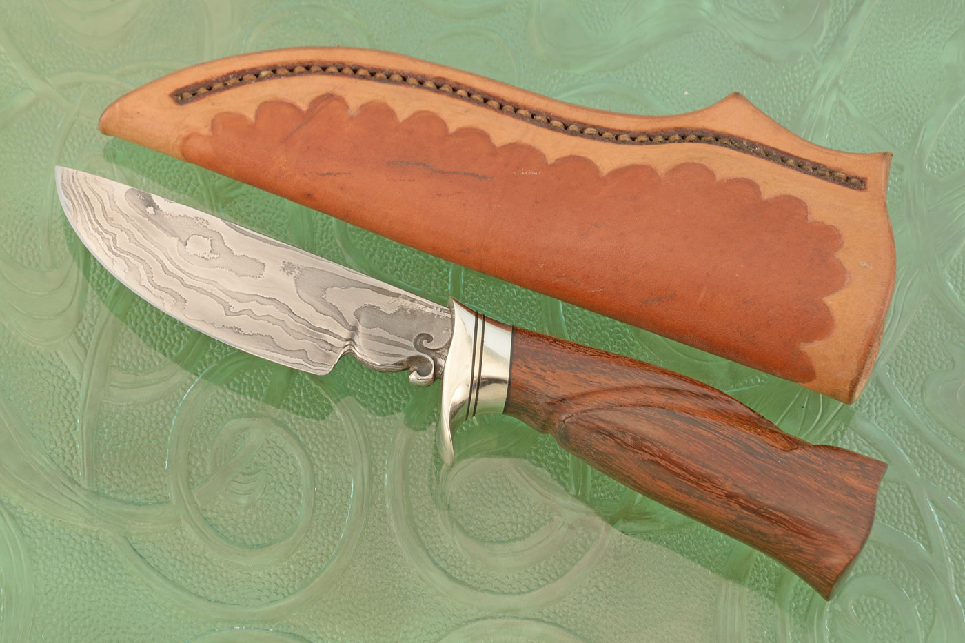Damascus Hunter with Rosewood