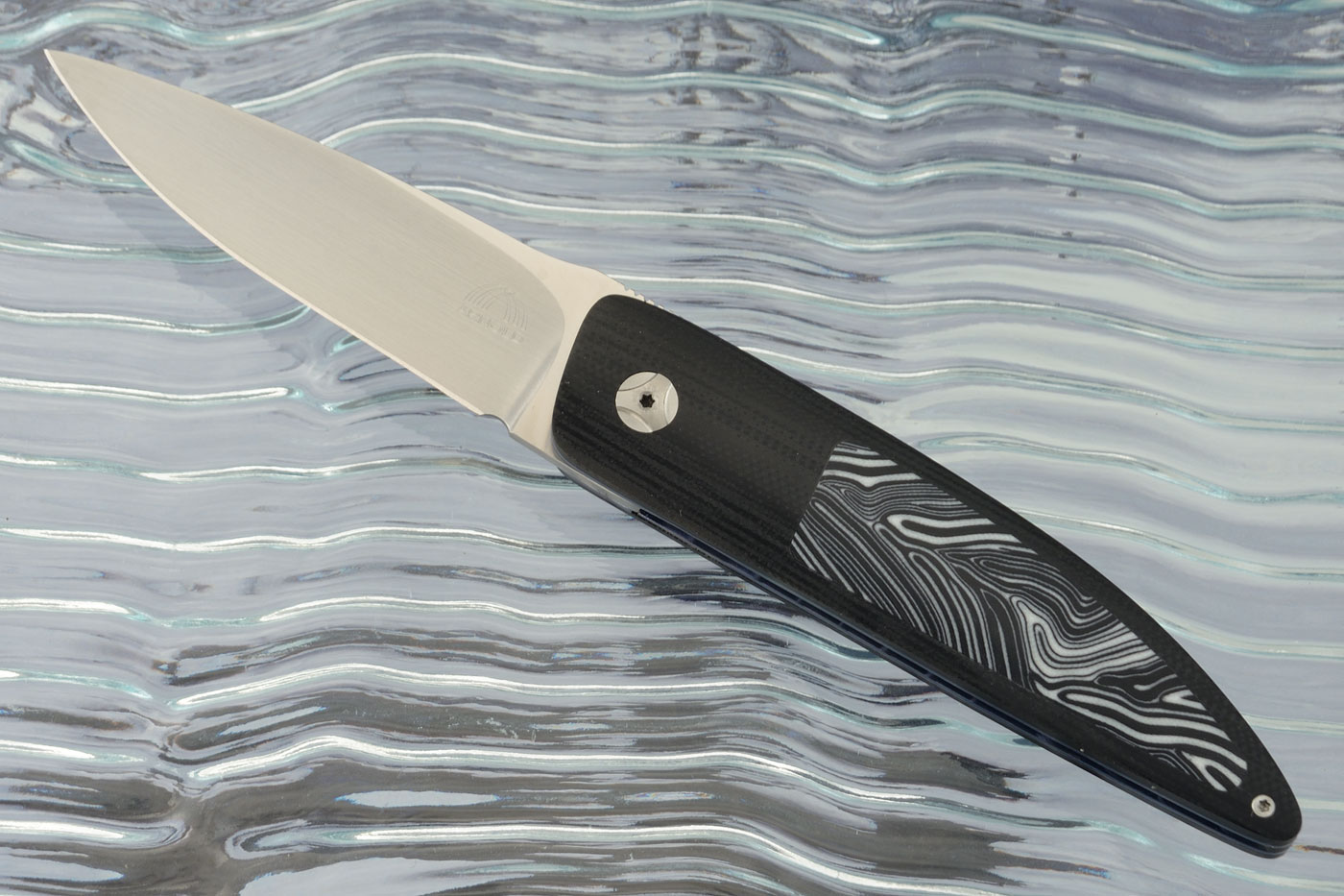 Oyster Front Flipper with Black G10 and Damascus G-10 Inlays