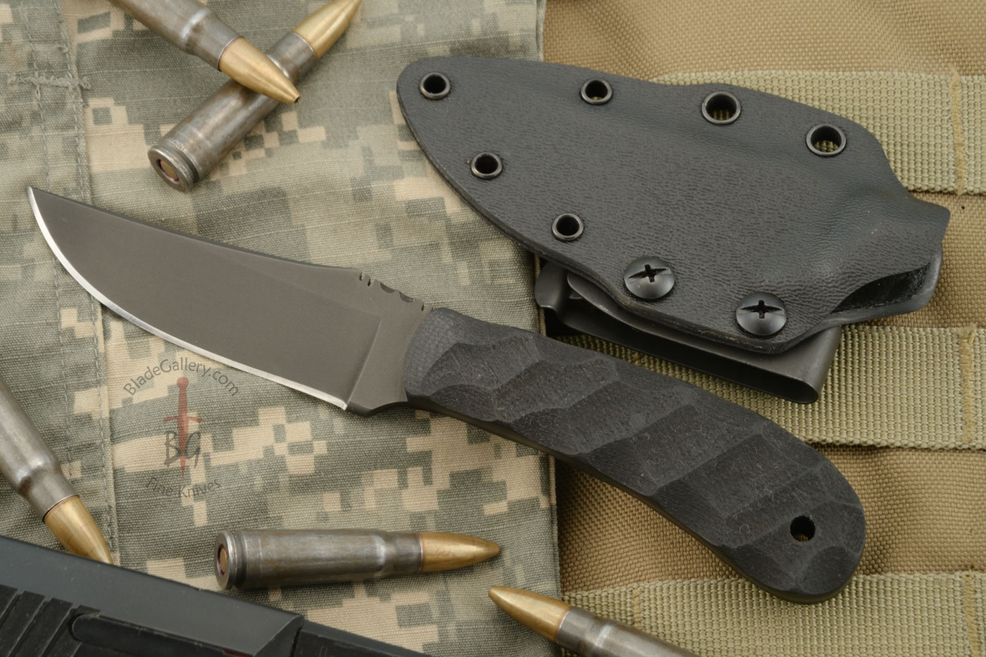 Standard Duty 1 (SD1) with Sculpted Black Laminate