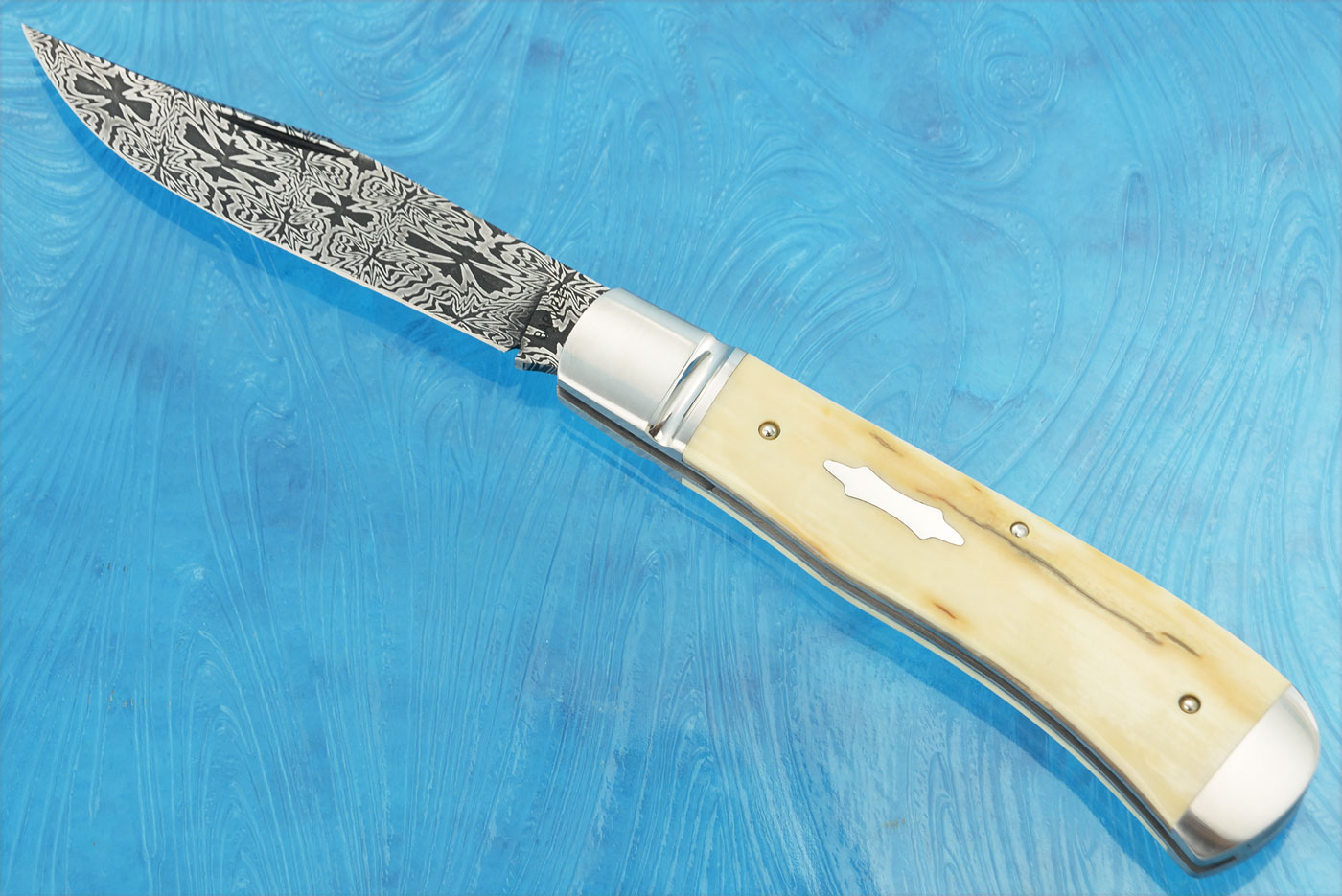 Mosaic Damascus Trapper with Mammoth Ivory