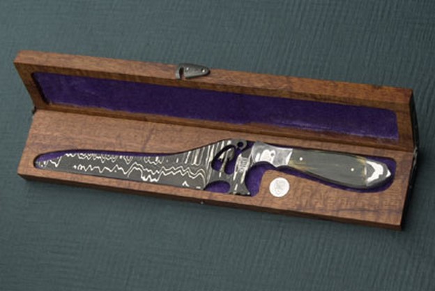 Integral Ax Fantasy Knife