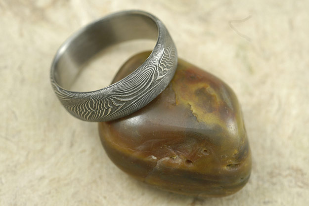 Damascus Ring with Titanium Lining (US Size 12 1/2)
