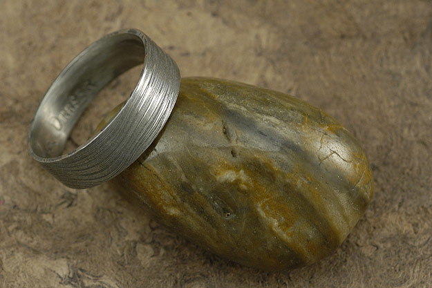 Damascus Ring with Titanium Lining (US Size 9 1/2)
