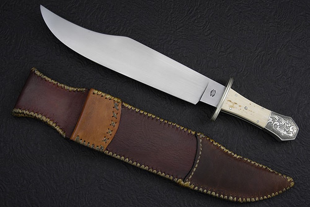 BladeGallery Fine handmade custom knives, art knives, swords, daggers