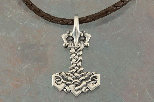 Thor's Hammer (Mjolnir) Nordic Pendant - Silver Edition