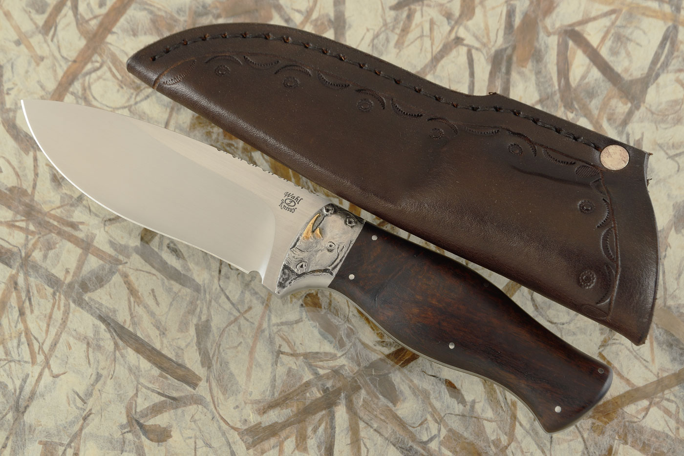 Renoster (Hunter) with Leadwood Burl